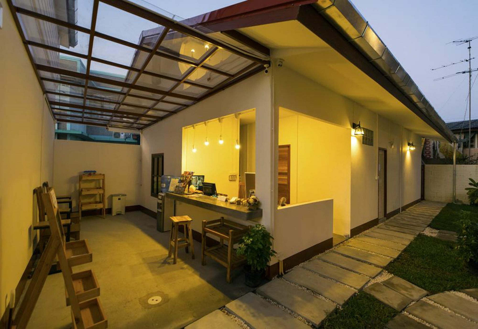 We Chiang Mai Guesthouse 2 Exteriör bild